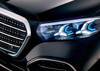 Allianz žádá opravitelné světlomety místo drahých výměn