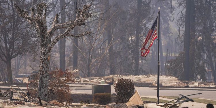 Kvůli požáru u Spokane zatkli podezřelého z žhářství