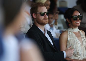 Harry a Meghan se podle médií vracejí do Británie