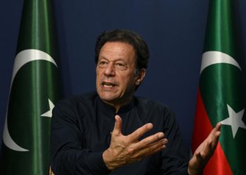 Imran Chán se po vyšetření vrátil do vězení