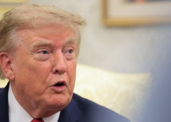 Trump na tři dny odložil 50% cla na Kanadu